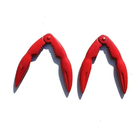 Vintage Metal Red Metal Crab Claw Crackers - Picture 1 of 2